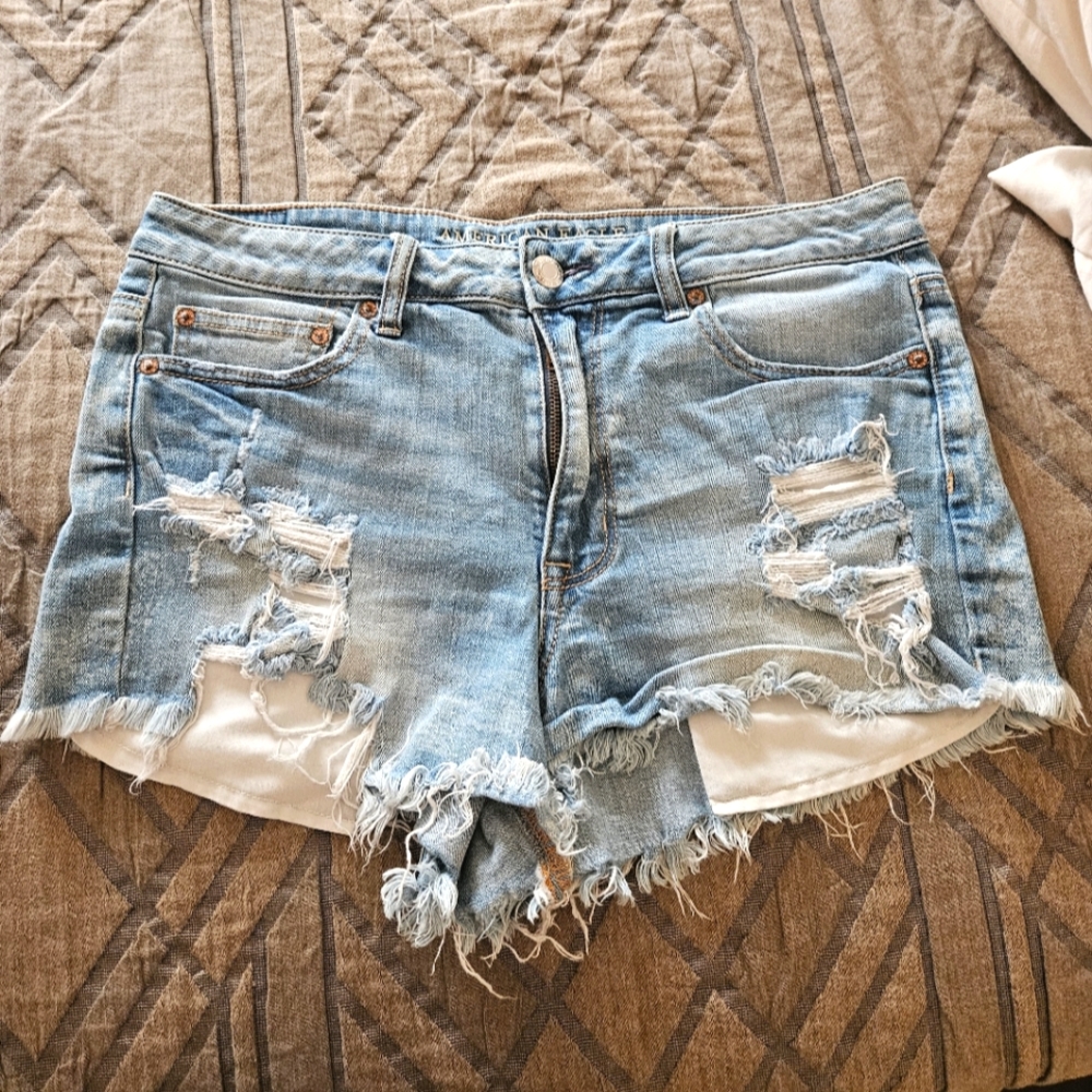 AE Festival Distressed Jean Short
